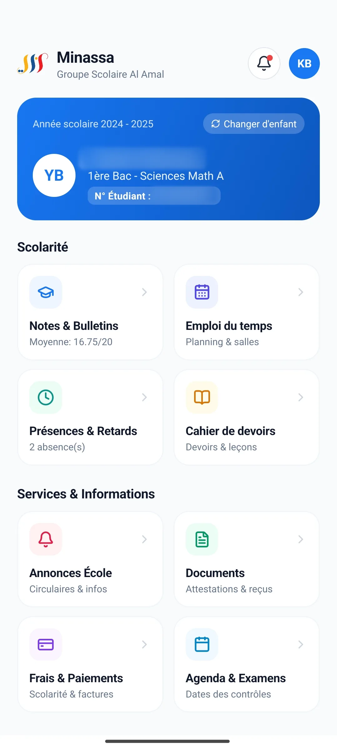 Écran d'accueil de l'application mobile Minassa Parents avec le profil de l'élève et les modules de suivi scolaire